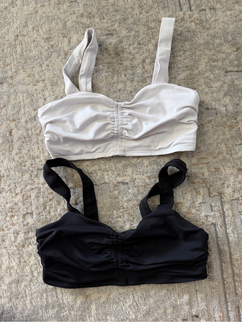 Alo Sports Bra Set in White & Black